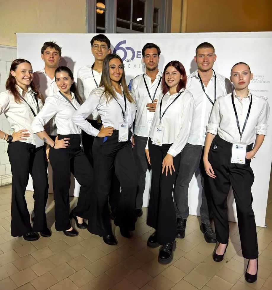Staff de promotoras para eventos empresariales Argentina
