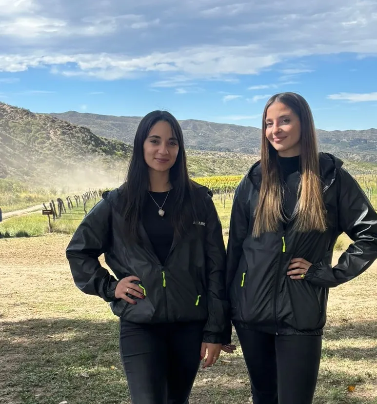 Promotoras de SOMOS en una activación en viñedos de Mendoza