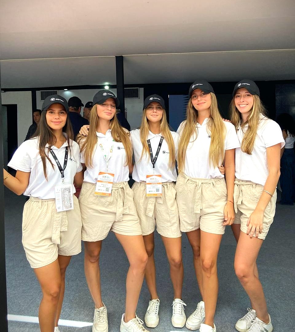 Diseño de uniformes para Fotón